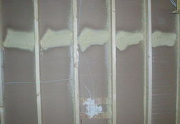 TPICAL WALL FRAMING SHOWING ADDITIONAL REINFORCEMENT AT THE DRYWALL SEAM
